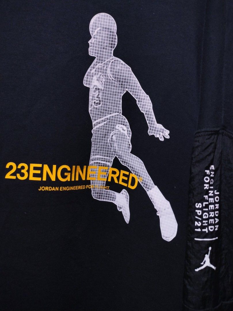 Jordan 23 engineered sweater (Category: Coats, Jackets and Outerwear) located in San Joaquin. Submitted by myksss19 (Listing ID 1464674968, Image 3). Description: flaws minimal sign of usage size XL fittings.