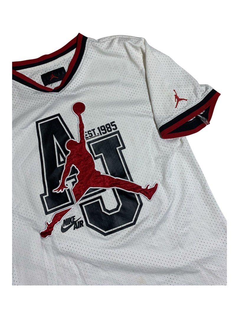 Jordan AJ Est 1985 White Mesh Jersey (Category: Activewear) located in Davao. Submitted by youngboythrift25 (Listing ID 1464712541, Image 2). Description: Jordan jersey Size small mens / medium womens Excellent condition Issue cut wash tag Color rate 9/10 .