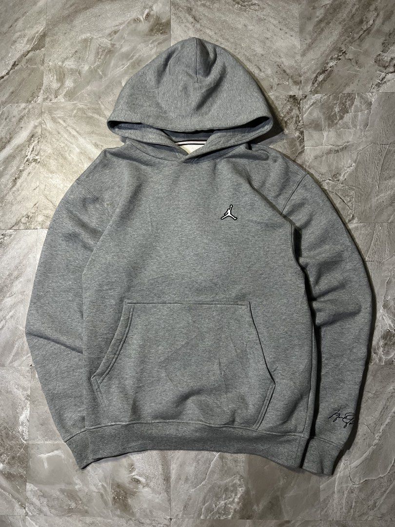 Jordan Essentials Fleece Pullover Hoodie (Category: Coats, Jackets and Outerwear) located in Butuan. Submitted by arahukay.ph (Listing ID 1464703142, Image 1). Description: Excellent condition no issue dm for more details .