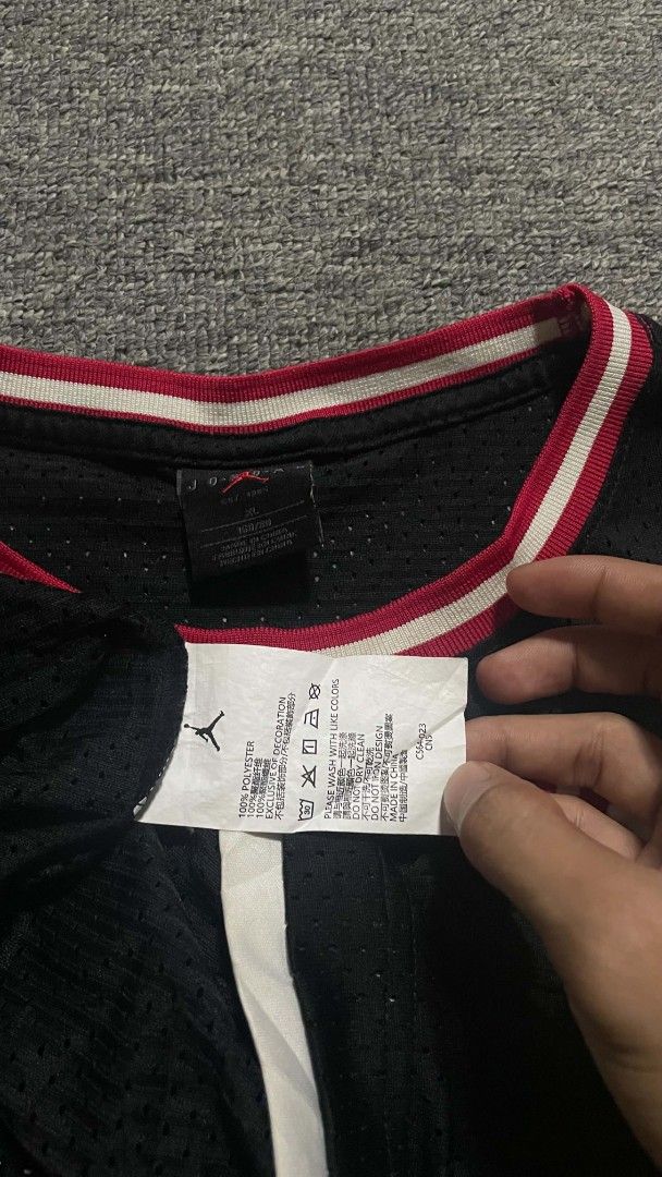 Jordan Jersey Tshirt (Category: Activewear) located in Manila. Submitted by jusss121 (Listing ID 1464594050, Image 3). Description: Youth XL on tag Best fit Large 22/28 Excellent condition No issue/needs wash PM/DM 💌.