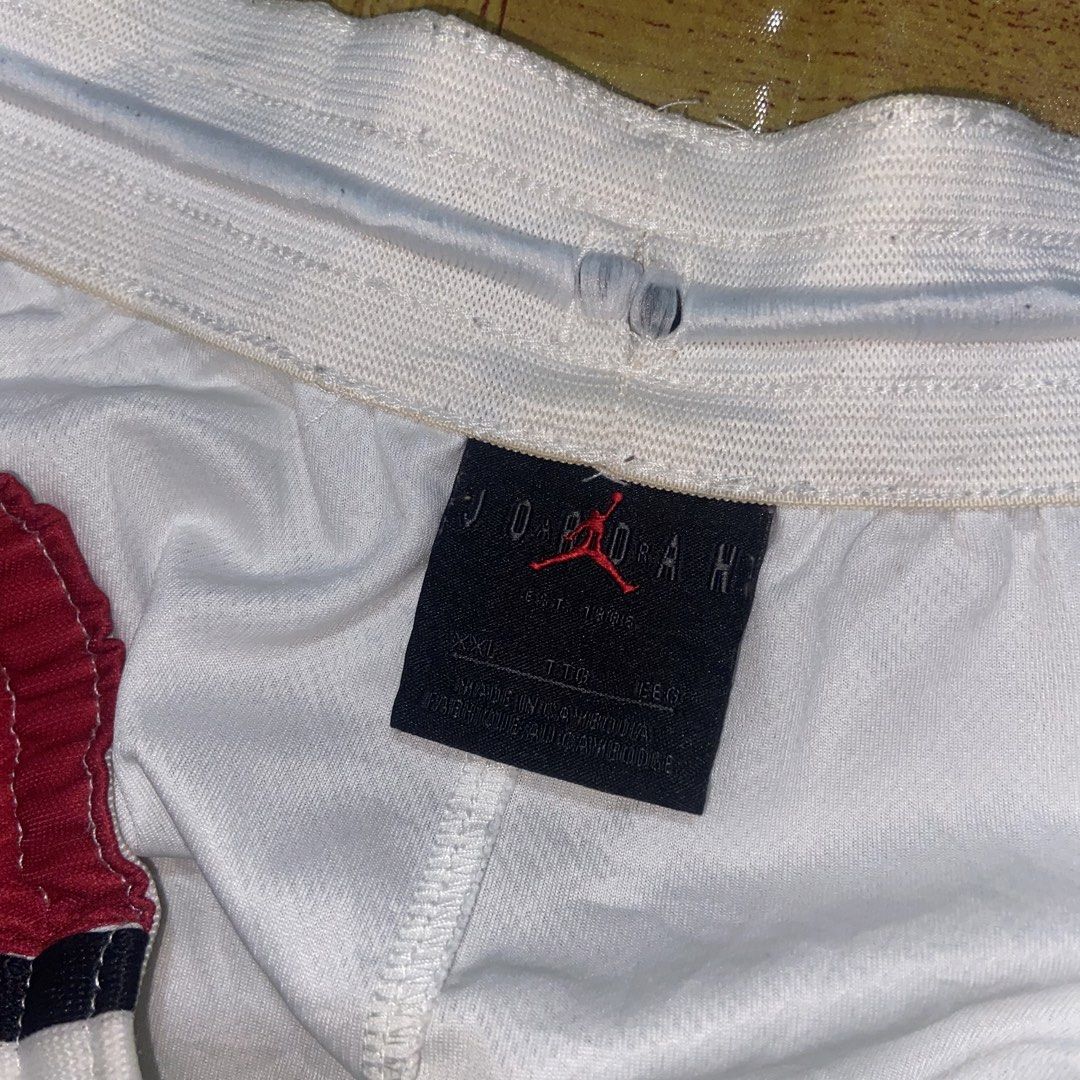 Jordan Script Dri-Fit Short (Category: Activewear) located in Dasmarinas. Submitted by thrift2gems (Listing ID 1464588087, Image 3). Description: Jordan Script Dri-Fit Short✨ -WIDTH: 32-38 -LENGTH: 20 -HEM: 12 -COLOR RATE: 9.5/10 -CONDITION: 9.5/10 -ISSUE: NONE.