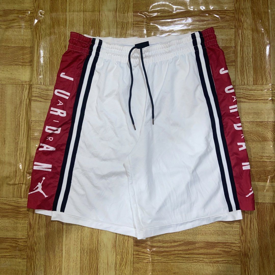 Jordan Script Dri-Fit Short (Category: Activewear) located in Dasmarinas. Submitted by thrift2gems (Listing ID 1464588087, Image 2). Description: Jordan Script Dri-Fit Short✨ -WIDTH: 32-38 -LENGTH: 20 -HEM: 12 -COLOR RATE: 9.5/10 -CONDITION: 9.5/10 -ISSUE: NONE.