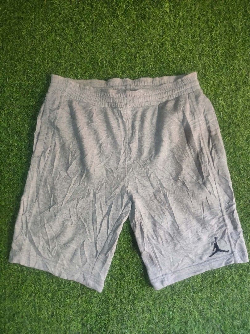 Jordin sweat short (Category: Activewear) located in Vinzons. Submitted by khasanche43622 (Listing ID 1464730559, Image 2). Description: Verygood condition Large on tag Waist - 32-40 L-21 Need wash fresh from bale see photo for reference.