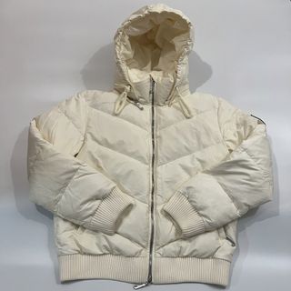 (Category: ) located in . Submitted by ubecthrift (Listing ID 1464599698, Image 1). Description: .