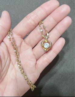 (Category: ) located in . Submitted by cestparfaitvintagejewelries (Listing ID 1464629848, Image 1). Description: .