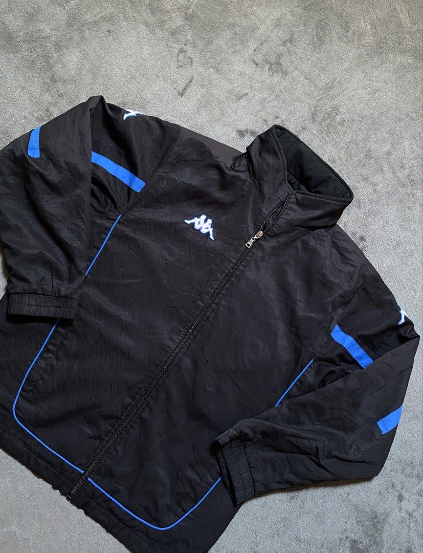 Kappa windbreaker w/ packable hood (Category: Hoodies) located in Catarman. Submitted by value.fits (Listing ID 1464578687, Image 2). Description: Size:L Dimes:23x25.