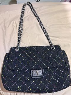 (Category: ) located in . Submitted by mimitatsboutique (Listing ID 1464713854, Image 1). Description: .