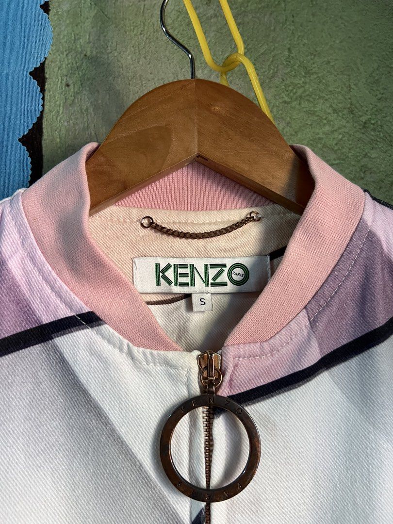 Kenzo bomber jacket women’s (Category: Coats, Jackets and Outerwear) located in Balamban. Submitted by jersey033 (Listing ID 1464764076, Image 3). Description: In great as new condition No issues COLORATE 9.8/10 .