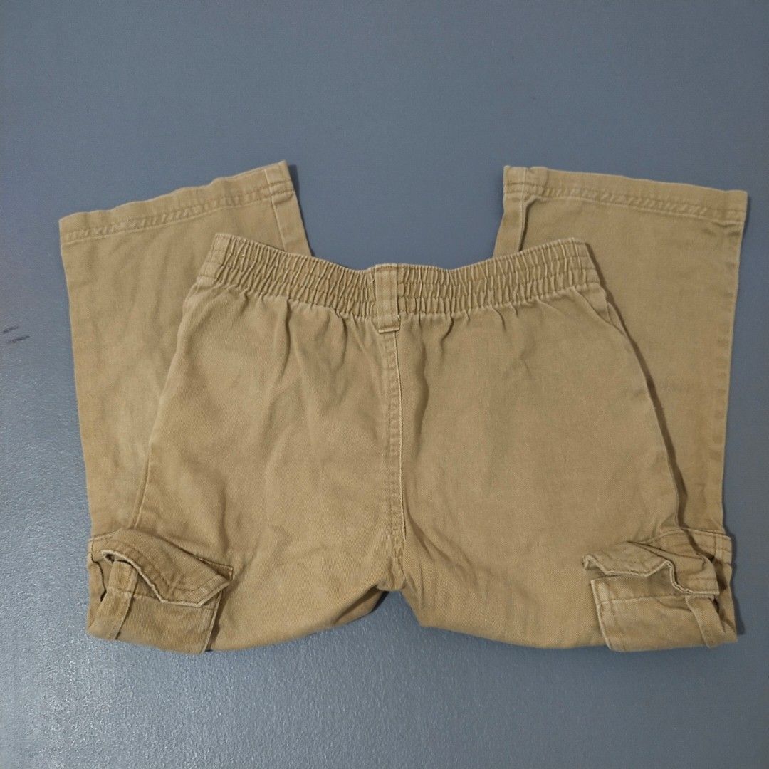 Khaki/Tan Cargo Pants | Garanimals | Size 3T (Category: Babies & Kids Fashion) located in Subic. Submitted by mustardt_ (Listing ID 1464648624, Image 2). Description: boys' classic khaki cargo pants with an elasticized waistband for easy dressing and functional side flap pockets on the legs. size: 10(20)in x 21i code: c777.