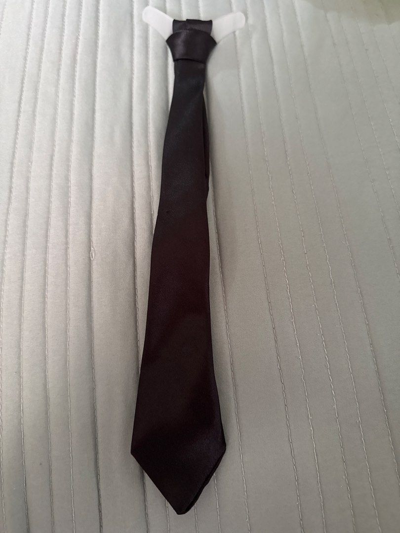 Kid’s Necktie and Bowtie (Category: Ties) located in Santa Cruz. Submitted by liacong (Listing ID 1464615530, Image 3). Description: - Pre-tied knot for convenience - Ideal for formal occasions or dressing up casual outfits - Bundle.