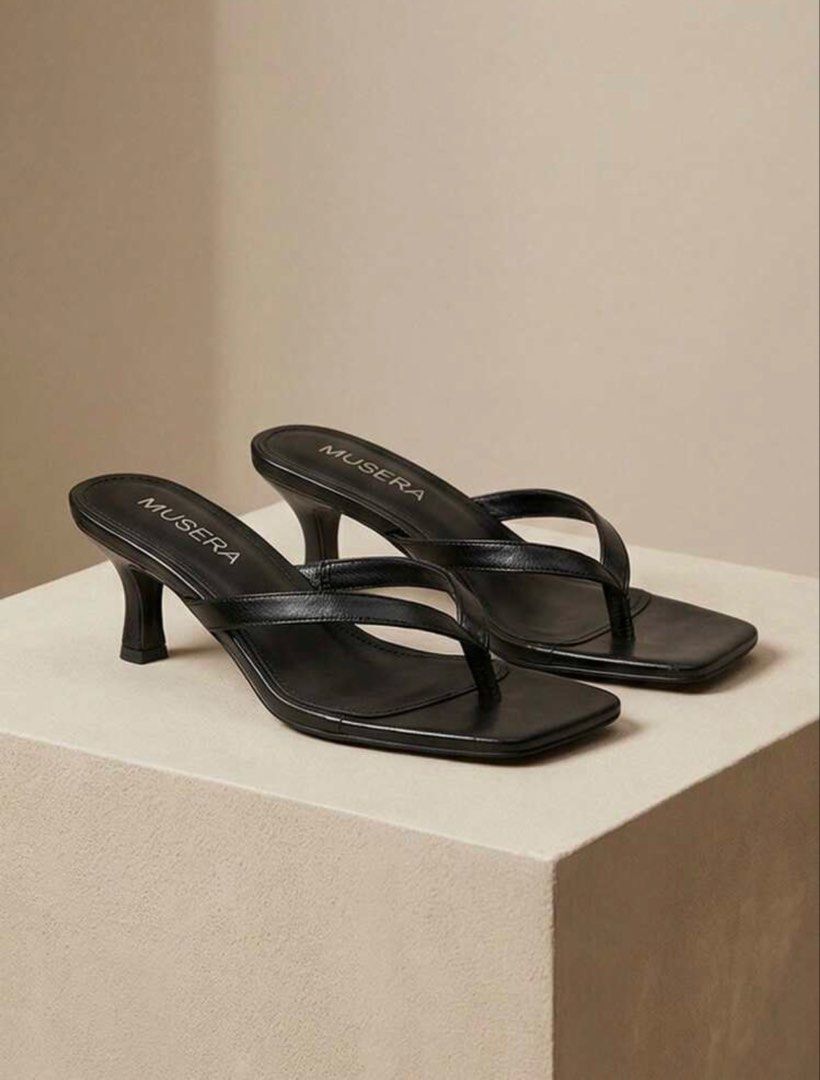 Kitten heels (Category: Heels) located in Mariveles. Submitted by itskaths98 (Listing ID 1464630644, Image 1). Description: Brandnew never been use! Size 6 (23cm).