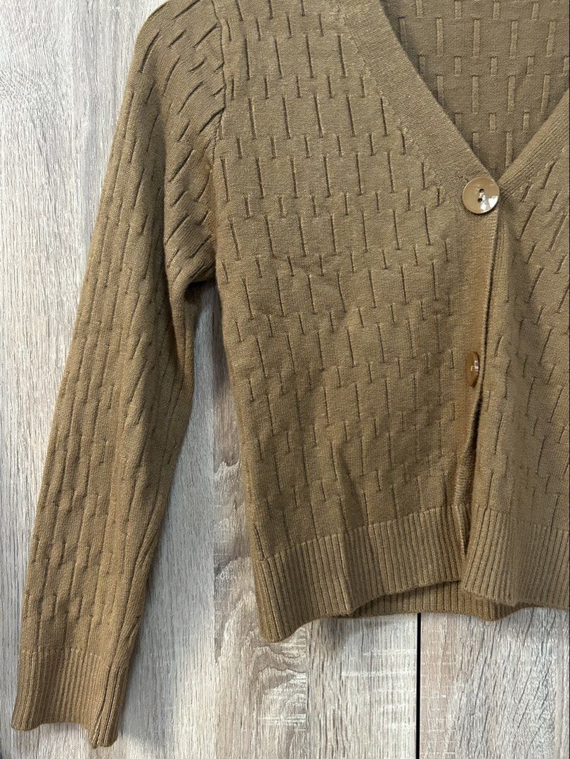 Knitted Jacket (Category: Coats, Jackets and Outerwear) located in Bulacan. Submitted by relove.re (Listing ID 1464762894, Image 2). Description: - Brown - Xs to S - Knitted with texture design - Semi crop top - with Buttons - Sexy outfit for casual day or night.