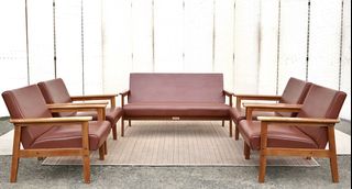 (Category: ) located in . Submitted by FurnitureGallery (Listing ID 1464737072, Image 1). Description: .