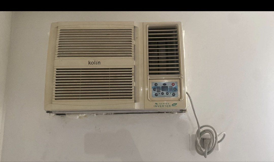 Kolin Window Type Inverter Aircon (Category: Air Conditioning and Heating) located in Manila. Submitted by hassan2027 (Listing ID 1464739177, Image 1). Description: Kolin fully Inverter Window Type Air Conditioner 1HP. Ready for pickup only need cleaning No issues .