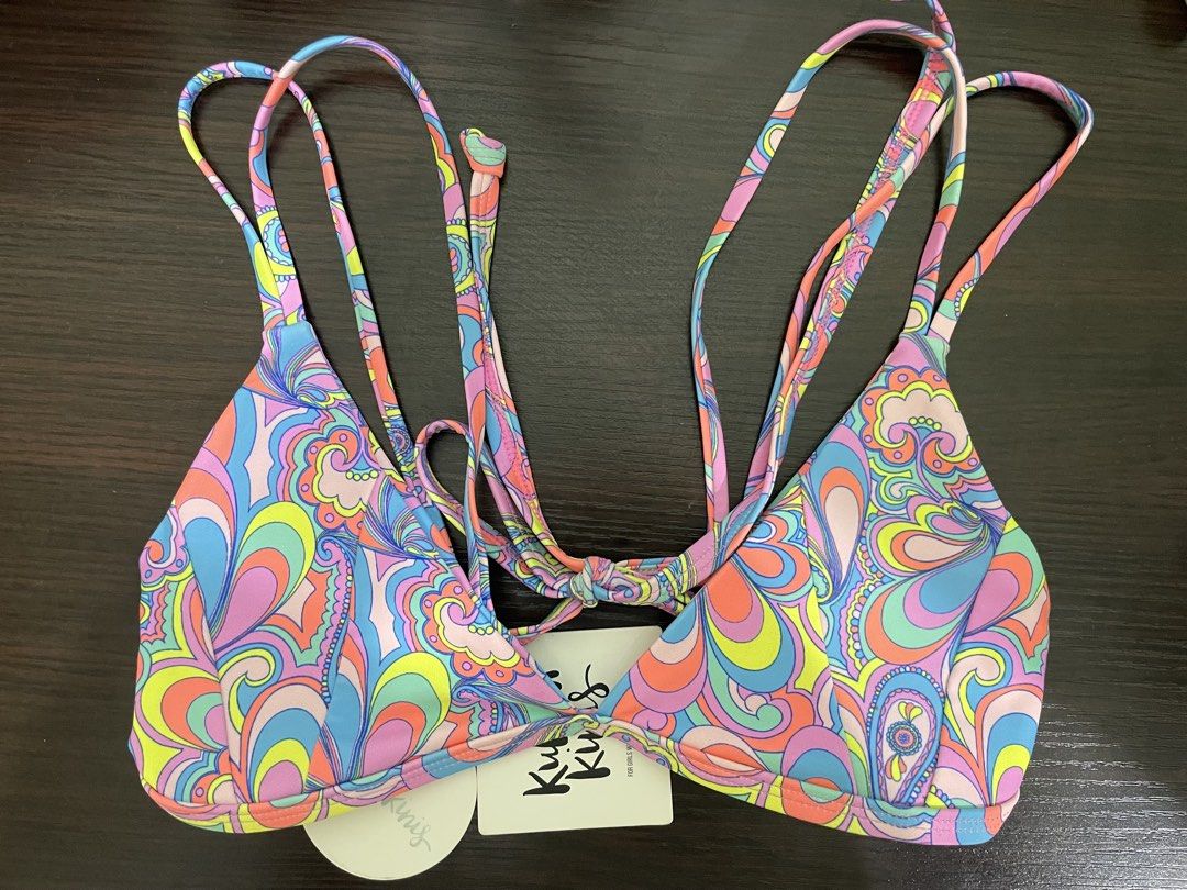 Kulani Kinis Bikini Top (Category: Bikinis & Swimsuits) located in Marilao. Submitted by jgcloset (Listing ID 1464679942, Image 1). Description: RFS: too small for me Medium on tag Fits XS-S.