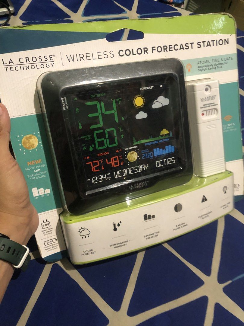 La Cross tech Wireless color forecast station atomic clock (Category: Clocks) located in Quezon City. Submitted by markgolveo (Listing ID 1464648641, Image 2). Description: La Cross tech Wireless color forecast station atomic clock Bnew old stock sealed un opened Atomic accurate clock With weather forecast feature Temperature humidity barometric pressure checking feature .