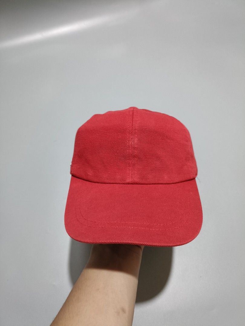 LACOSTE dadhat (Category: Caps & Hats) located in Cebu City. Submitted by findwaze6000 (Listing ID 1464594403, Image 2). Description: Excellent condition One size fits all No issue Flawless color rat: 9.5/10 this item is thrifted pls manage your expectations. Location: CEBU 📍.