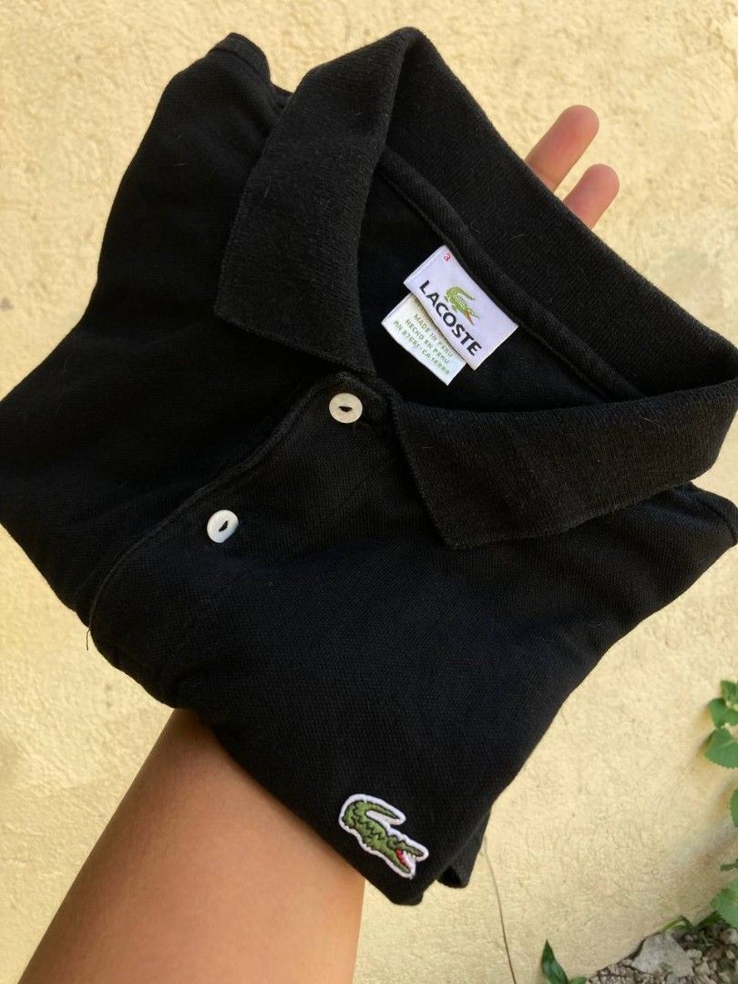 Lacoste Polo Shirt Black Small Size 3 (Category: Formal Shirts) located in La Carlota. Submitted by soyswak (Listing ID 1464639931, Image 2). Description: AUTHENTIC Width: 19 Length: 25 MESSAGE YOUR OFFER 📩 📍NEGROS ISLAND REGION.