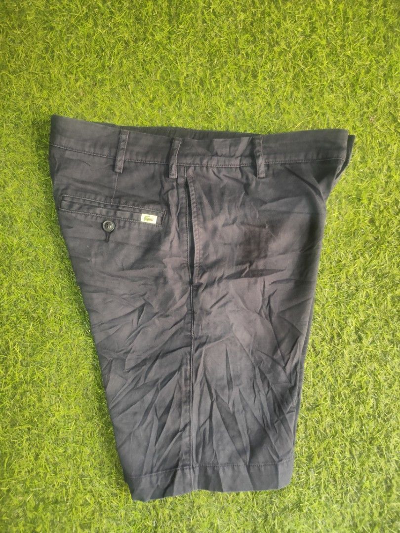 Lacoste walking short (Category: Shorts) located in Daet. Submitted by thriftnidiegz (Listing ID 1464581801, Image 1). Description: excellent condition no issue waist-30 L-18.