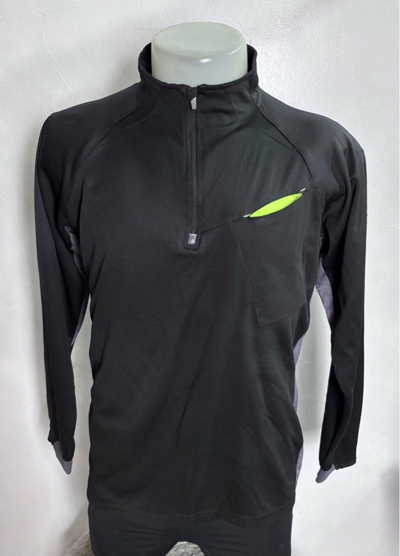 LARGE HIGH-NECK DRIFIT LONGSLEEVES FOR MEN (Category: Activewear) located in Valenzuela. Submitted by highyahigh_thriftshop (Listing ID 1464732566, Image 1). Description: LARGE HIGH-NECK DRIFIT LONGSLEEVES FOR MEN Excellent condition from Japan 200 each LOCATION: Valenzuela City Courier: JnT (Nationwide shipping) No rush shipping MOP: Gc@sh or B@nk tr@nsfer only Our shop is not associated with any of the brands mentioned. All rights are reserved 