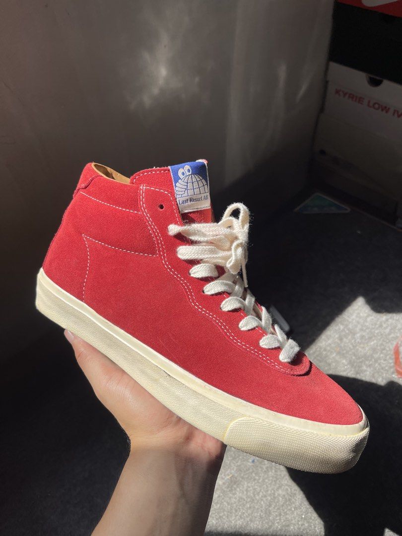 LAST RESORT VM001-HI OLD RED WHITE (Category: Casual Shoes) located in Pila. Submitted by forty10finds (Listing ID 1464578940, Image 1). Description: .