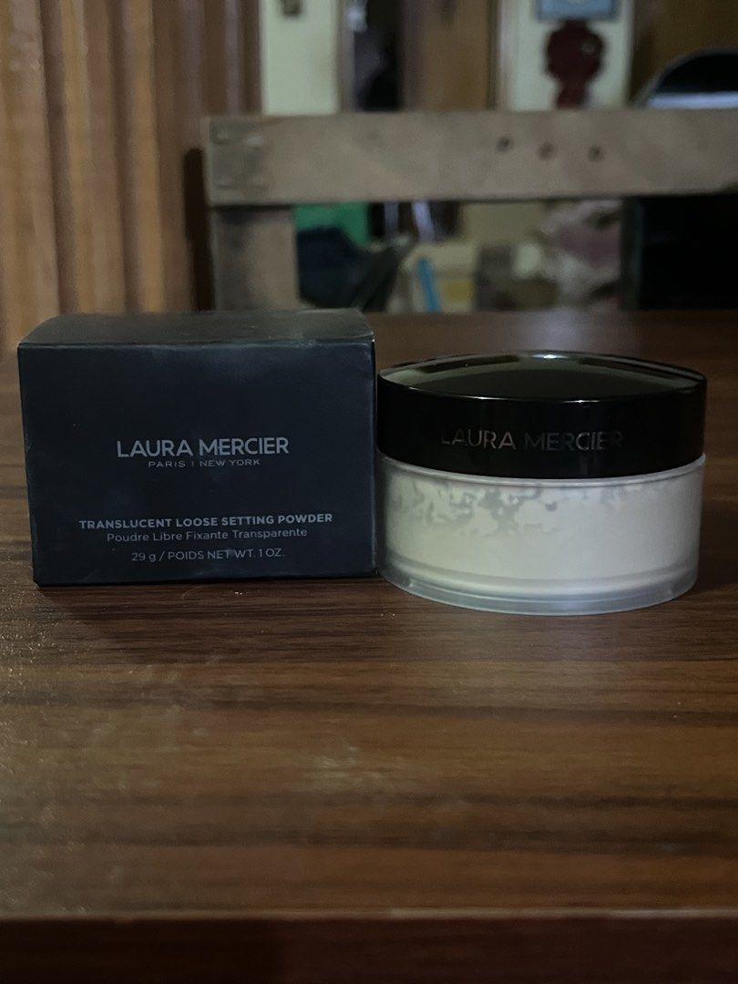 laura mercier loose setting powder (Category: Makeup) located in Pinamungahan. Submitted by the19thspring (Listing ID 1464655901, Image 1). Description: [ laura mercier loose setting powder ] fixed price - like new, has been barely used - authentic & comes with it’s original box - in very good condition please send me a dm for more pictures if interested! 🤍 loc is in visayas.