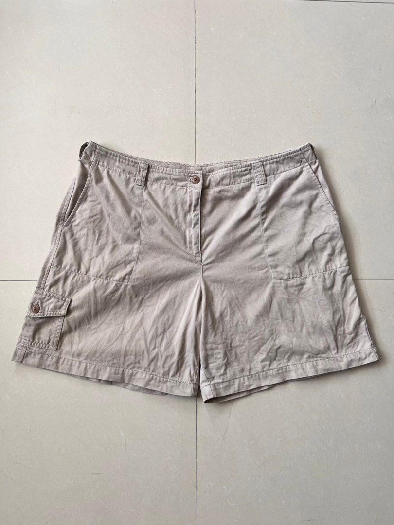 LAUREN RALPH LAUREN SHORTS (Category: Shorts) located in Magarao. Submitted by chalkzone20 (Listing ID 1464721710, Image 2). Description: Size: 16 on tag Condition: 9.5/10 Color rate: 9.5/10 Issue: None Dimensions: 36W x 17L Made in Malaysia 600+sf.