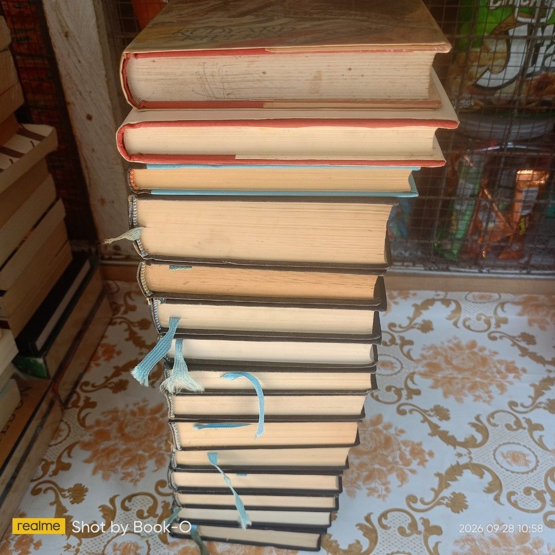 Leatherbound Bundle 📖 FREE SHIPPING ✅ (Category: Storybooks) located in Polangui. Submitted by jumyrace2 (Listing ID 1464727553, Image 2). Description: Leatherbound Bundle 📚 15pcs ₱1400 FREE SHIPPING ✅ MOP: GCASH MOD: REGULAR J&T LOCATION:ALBAY.