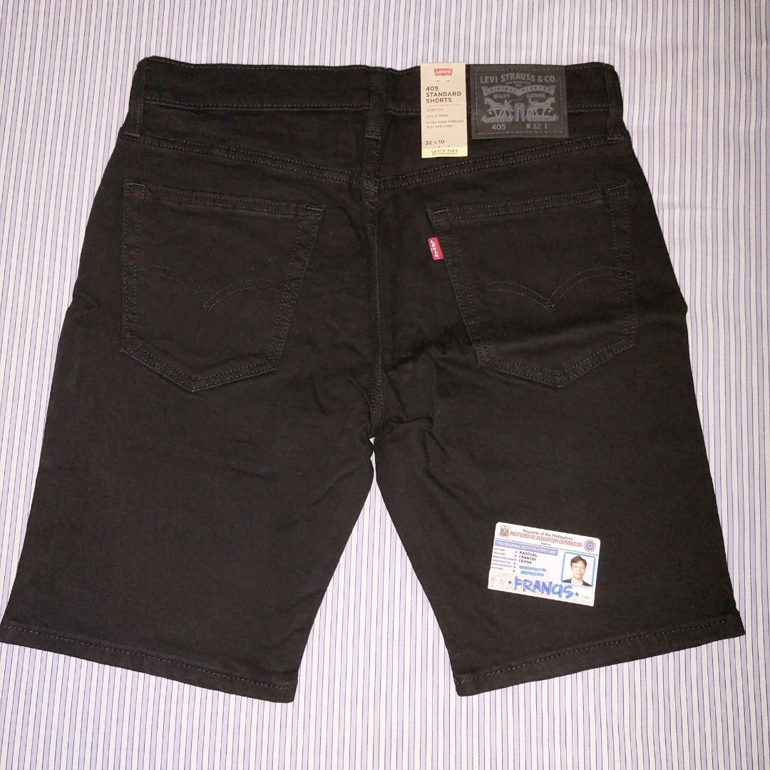 Levi's® 405™ Shorts, Black, W32 L10 (Category: Shorts) located in Antipolo. Submitted by cyknap2001 (Listing ID 1464585149, Image 2). Description: Levi's® 405™ Shorts, Black Size W32 L10 on tags Stretch with 70% Cotton, 28% Lyocell, 2% Elastane MOP - payment first sa gcash.