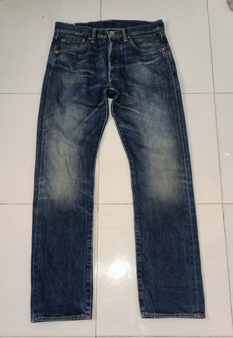 Levis 501 red line selvedge pants (Category: Jeans) located in Asingan. Submitted by arnelpalaris8 (Listing ID 1464741926, Image 1). Description: Levis 501 Red line selvedge Pants 31x32 On Tag 32-30 Waistline 41 Length 7.5 inch hem Verygood to excellent condition PM ME.