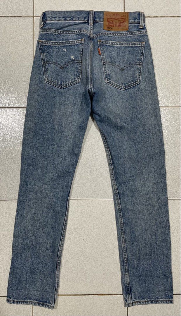 Levis 505 C Jeans (Category: Babies & Kids Fashion) located in Mandaue City. Submitted by MJ_80 (Listing ID 1464627240, Image 3). Description: Kids Levis 505 C Tattered Jeans Orange Levis Tab Size 24 on tag See photos for measurements Color rate & Condition : 9.9/10 Price : 1000 .