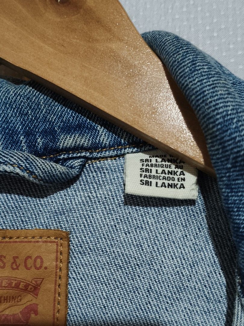 Levi's Denim Jacket (Category: Coats, Jackets and Outerwear) located in Naga. Submitted by tnlselection (Listing ID 1464706595, Image 3). Description: Levi's Denim Jacket XS on tag Color rate | 9.5/10 No Issue Price + SF Location | Naga City, Bicol 4400 MOP | Gcash MOD | J&T Express.