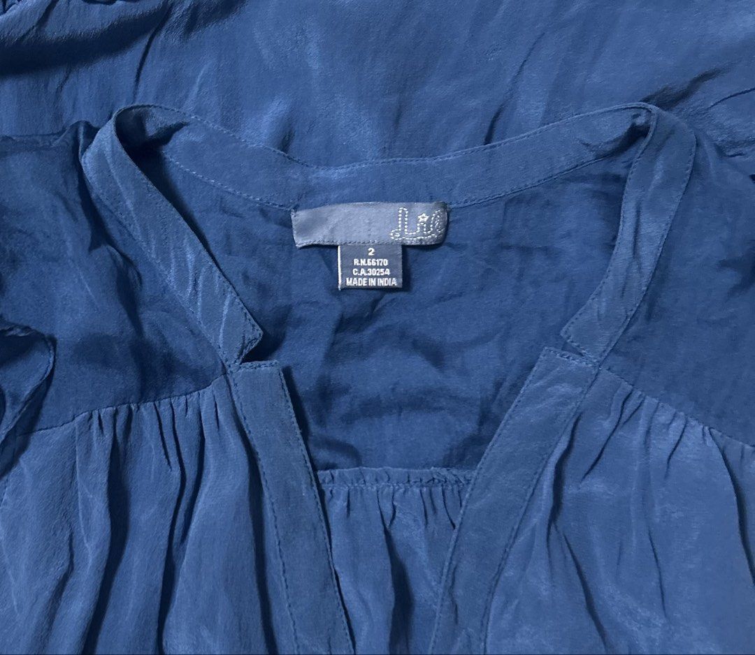 LIL (Category: Dresses) located in Davao. Submitted by sart0ria85 (Listing ID 1464607500, Image 3). Description: A medium blue dress with a drawstring waist in tiered skirts. 100% SILK MADE IN INDIA🇮🇳 XSMALL. Size 2 EXCELLENT CONDITION (94/100).