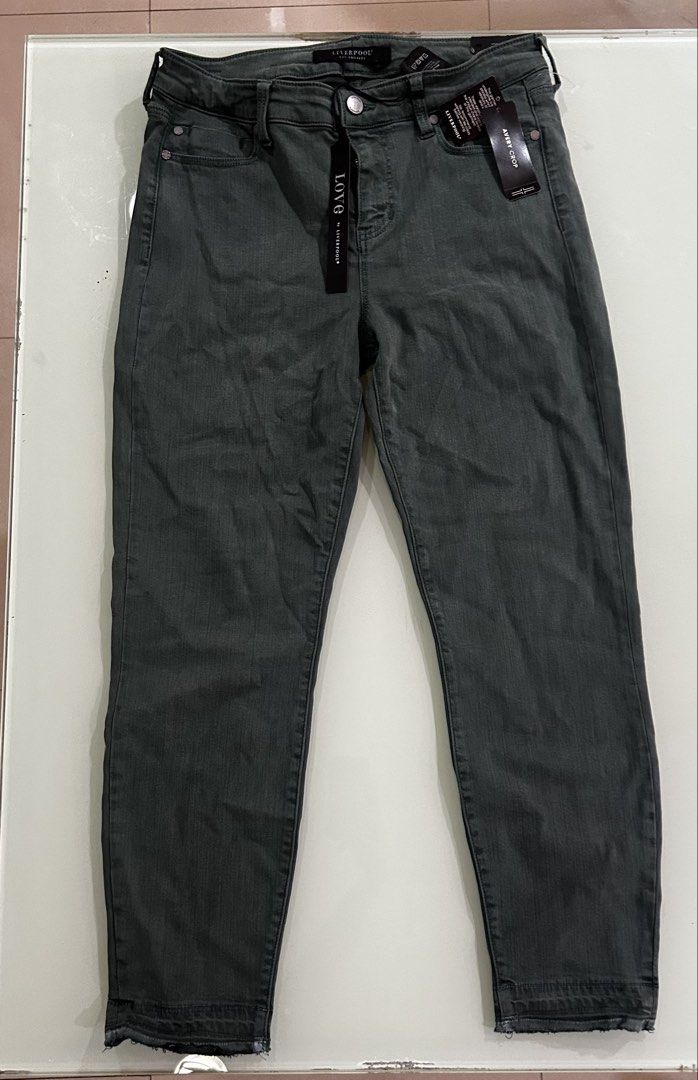 Liverpool Avery Crop Jeans (Category: Jeans) located in Makati City. Submitted by jeunefille168 (Listing ID 1464731889, Image 1). Description: brand new with tags (never used) Love by Liverpool (Avery Crop Jeans) Size: 8 / 29 Color: Silver Pine (muted green with subtle tonal dye variations) Fit & Details: Mid-rise with stylish raw hem ankles Perfect for effortless, casual everyday styling retails for $89.00 purchased in the US 🇺🇸 shipping for t