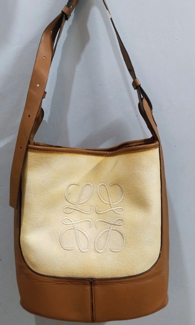 Loewe anagram hobo bucket bag (Category: Luxury Bags & Wallets) located in Trece Martires City. Submitted by vherma (Listing ID 1464768185, Image 2). Description: .