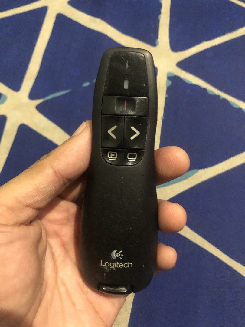Logitech R400 wireless presenter (Category: Other Accessories) located in Quezon City. Submitted by markgolveo (Listing ID 1464646976, Image 1). Description: Logitech R400 wireless presenter Tested working properly Signs of wears on cosmetics.