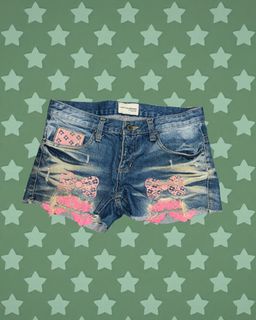(Category: ) located in . Submitted by love_clothies (Listing ID 1464580963, Image 1). Description: .