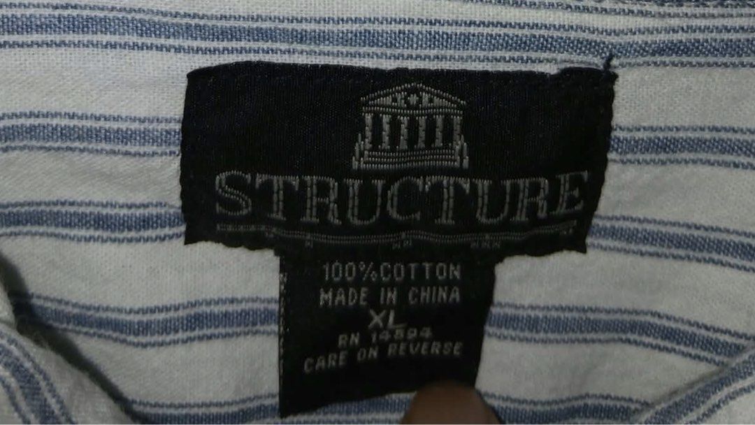 Long Sleeve Structure shirts for Men size XL (Category: Coats, Jackets and Outerwear) located in Manila. Submitted by freecat.21c0ee (Listing ID 1464691126, Image 3). Description: Long Sleeve structure size XL for Men. .