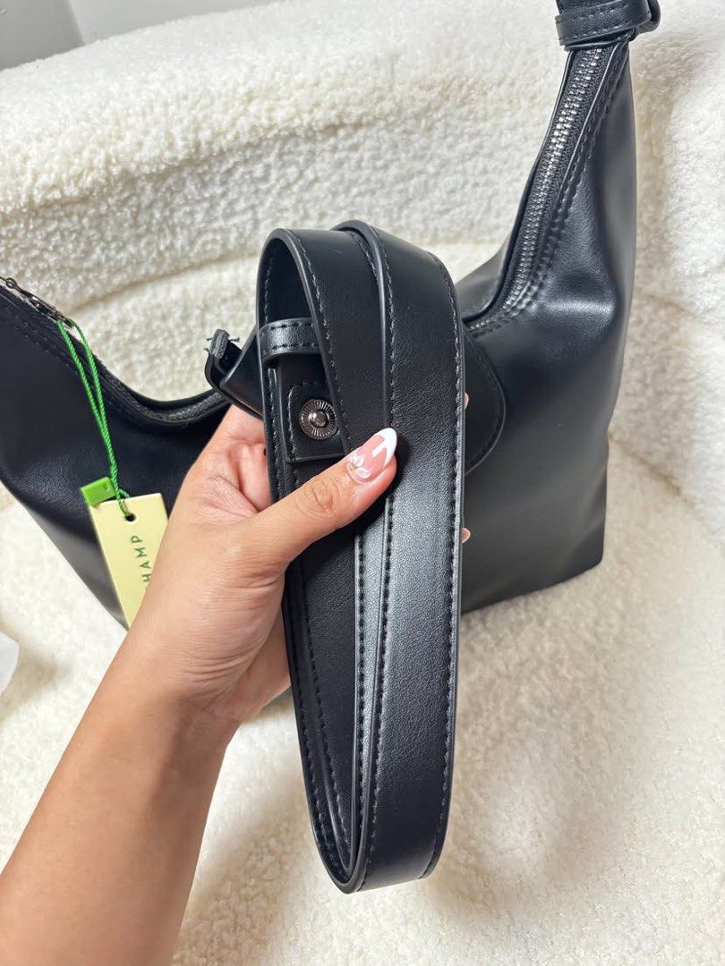 Longchamp Hobo Bag (Category: Shoulder Bags) located in Guinobatan. Submitted by jadieee_young22 (Listing ID 1464626438, Image 3). Description: Longchamp Hobo Bag • fresh from 🇻🇳 • with 2 straps • actual photos | what you see is what you exactly get! • shipping nationwide via tiktok co.