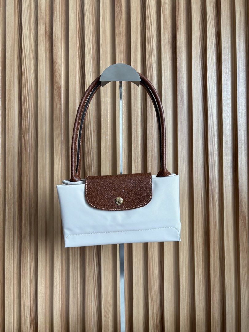 LONGCHAMP LE PLIAGE MEDIUM SHOULDER BAG WITH LONG HANDLE IN PAPIER (Category: Shoulder Bags) located in Imus. Submitted by dumpitlikeaqueen (Listing ID 1464714497, Image 1). Description: • Store-bought at Longchamp, Duty Free Fiestamall • With care card, zip plastic & paper bag • Open for layaway • Instagram Shop: @dumpitlikeaqueen.