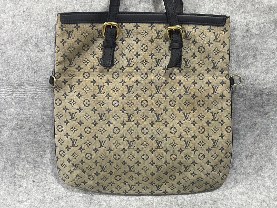 louis vuitton (Category: Tote Bags) located in Calamba. Submitted by thriftingoverload (Listing ID 1464704279, Image 3). Description: plus shipping fee missing strap.