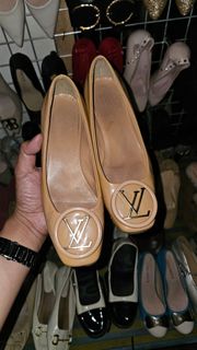 (Category: ) located in . Submitted by Thrift_ni_Babac (Listing ID 1464725937, Image 1). Description: .