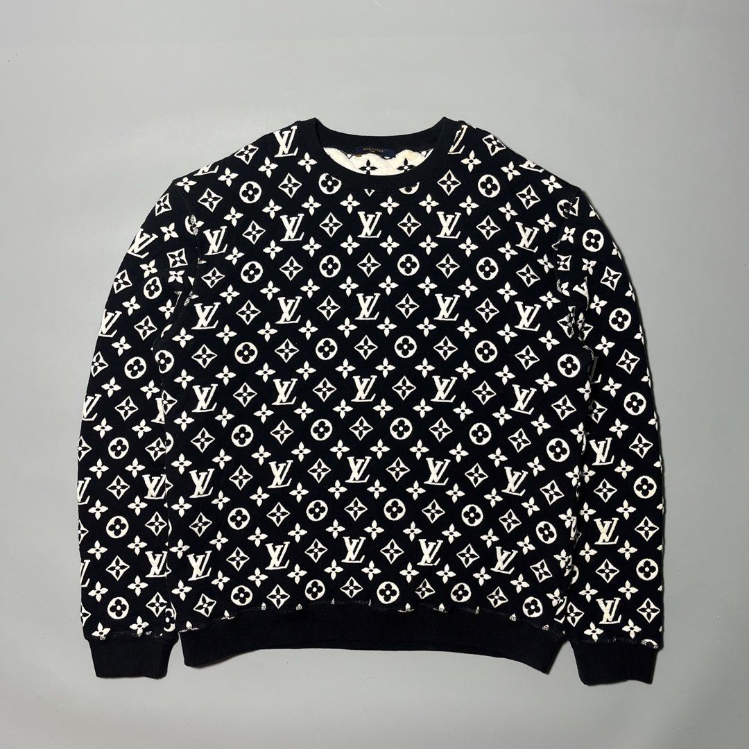 Louis Vuitton Full Monogram Jacquard Crewneck (Category: Luxury Apparel) located in Bacolod City. Submitted by marmanj (Listing ID 1464604848, Image 1). Description: ♻️Louis Vuitton Full Monogram Jacquard Crewneck •Complete tags •Condition: Good as new •Size: Large •Length: 28” •Width: 23” •Color: Black & white •Color rate:10/10 •Tight Ribbings •No flaws ✨featuring an allover contrasting white LV monogram pattern on a black knit base 🔖Price: ₱ �