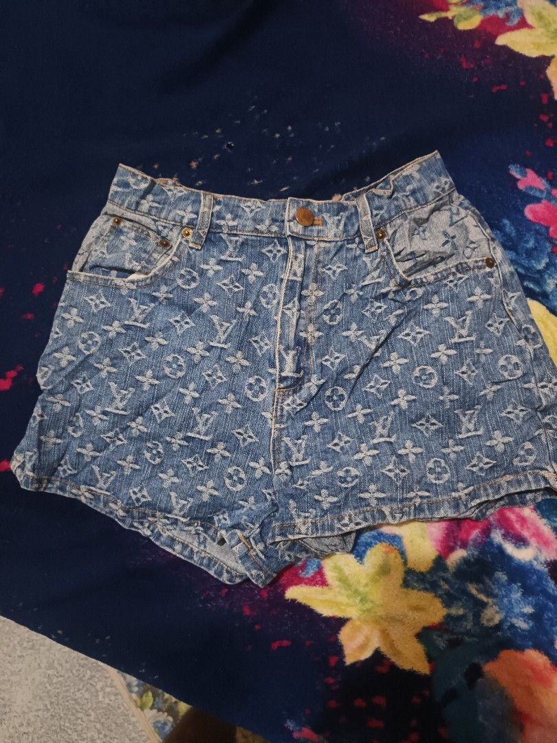 Louis Vuitton Monogram Denim Shorts (Category: Shorts) located in Puerto Princesa. Submitted by romer1397 (Listing ID 1464587300, Image 1). Description: - Cute denim shorts with iconic LV monogram print - Classic Louis Vuitton design - Features button and zip closure - Two functional back pockets - Ideal for a casual and stylish summer outfit.