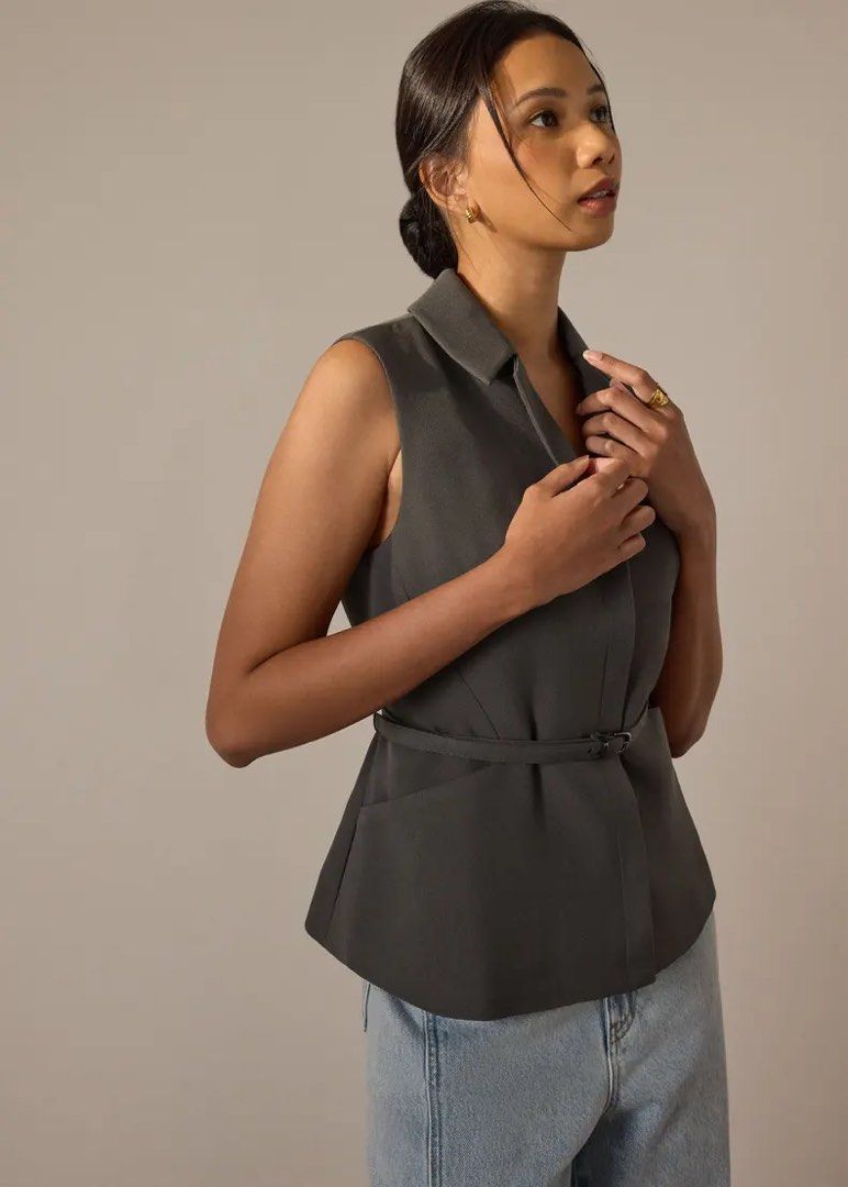 Love Bonito Ling belted tailored vest (Category: Others Tops) located in Quezon City. Submitted by quirksandcurls (Listing ID 1464612840, Image 2). Description: Used once.