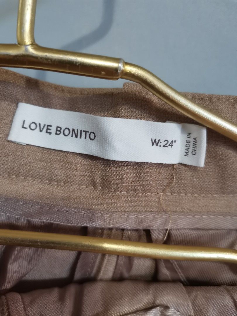 love bonito trousers (Category: Other Bottoms) located in Quezon City. Submitted by charlottescollection (Listing ID 1464580823, Image 2). Description: original love bonito used once can fit size 24-26.