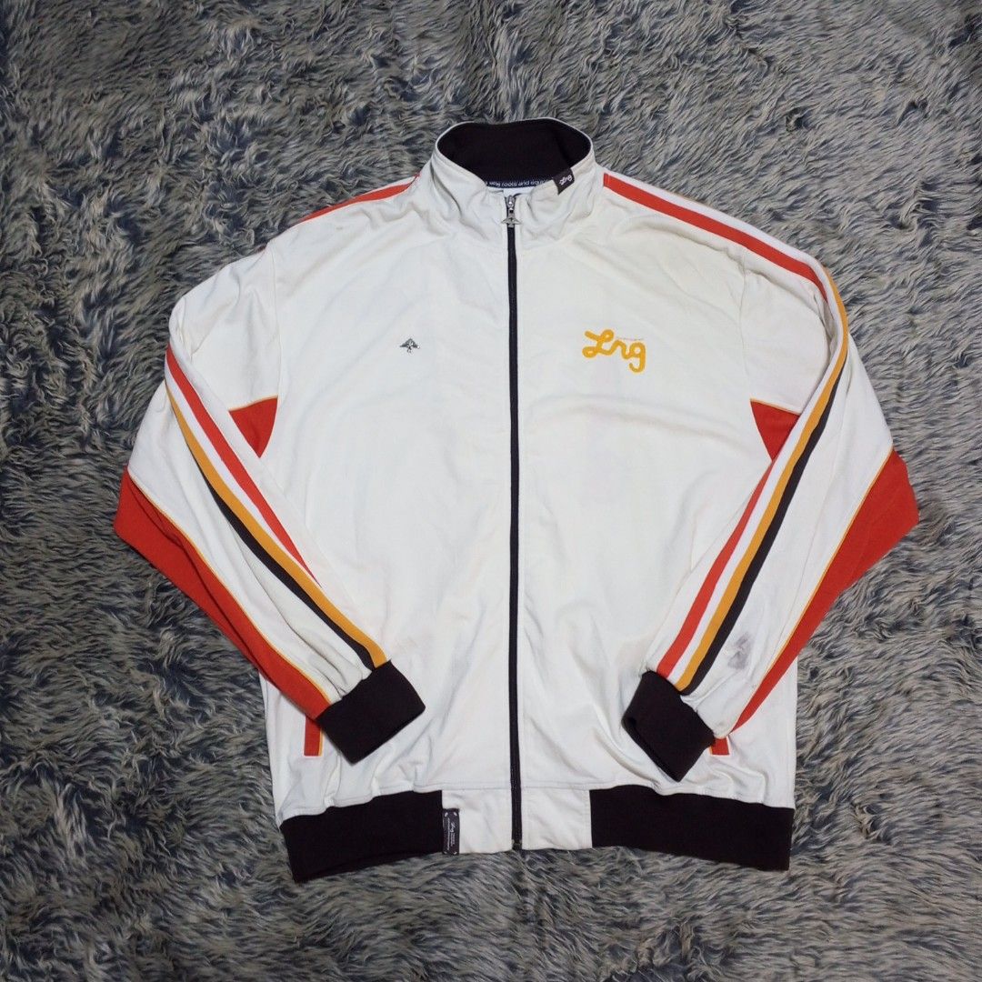 LRG Y2K Jacket (Category: Coats, Jackets and Outerwear) located in Manila. Submitted by pagatpatan59259 (Listing ID 1464592882, Image 2). Description: LRG Y2K JACKET Size: XL to 2xl fitting / issue NASA last pic Price: 850.