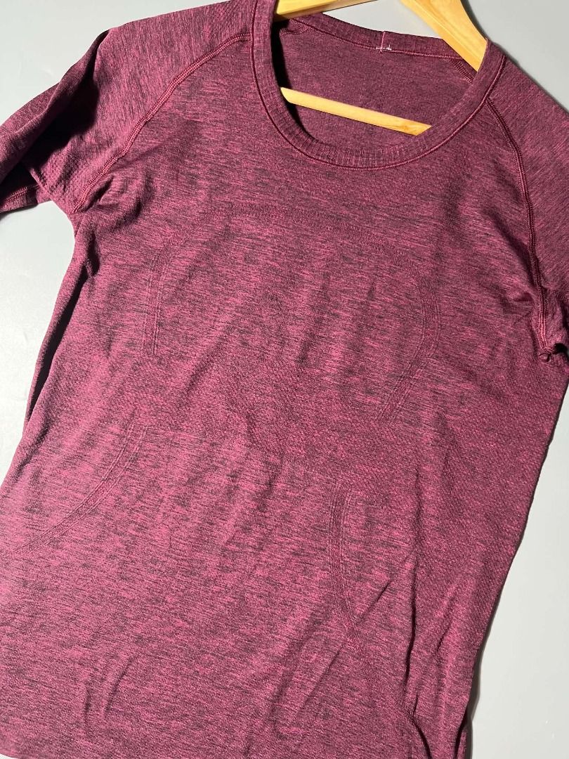 Lululemon Longsleeve (Dri Fit) (Category: Longsleeves) located in General Santos City (Dadiangas). Submitted by arjay_genita (Listing ID 1464768366, Image 2). Description: Lululemon Longsleeve (Dri Fit) ‼️Size Small (18/25) ‼️Excellent condition ‼️Color rate 9.5./10 ‼️Cut Tags.