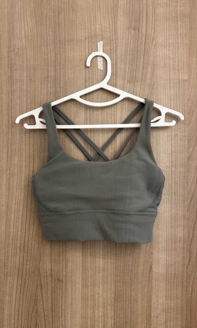 Lululemon sports bra (Category: Activewear) located in Pakil. Submitted by byvera (Listing ID 1464642922, Image 2). Description: .