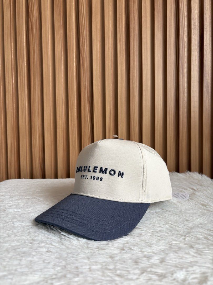 LULULEMON THE ALL DAYS SNAPBACK S/M (Category: Caps & Hats) located in Imus. Submitted by dumpitlikeaqueen (Listing ID 1464711015, Image 1). Description: • Store-bought at Lululemon in Takashimaya, Singapore • With tag & Lululemon bag • Open for layaway • Instagram Shop: @dumpitlikeaqueen.
